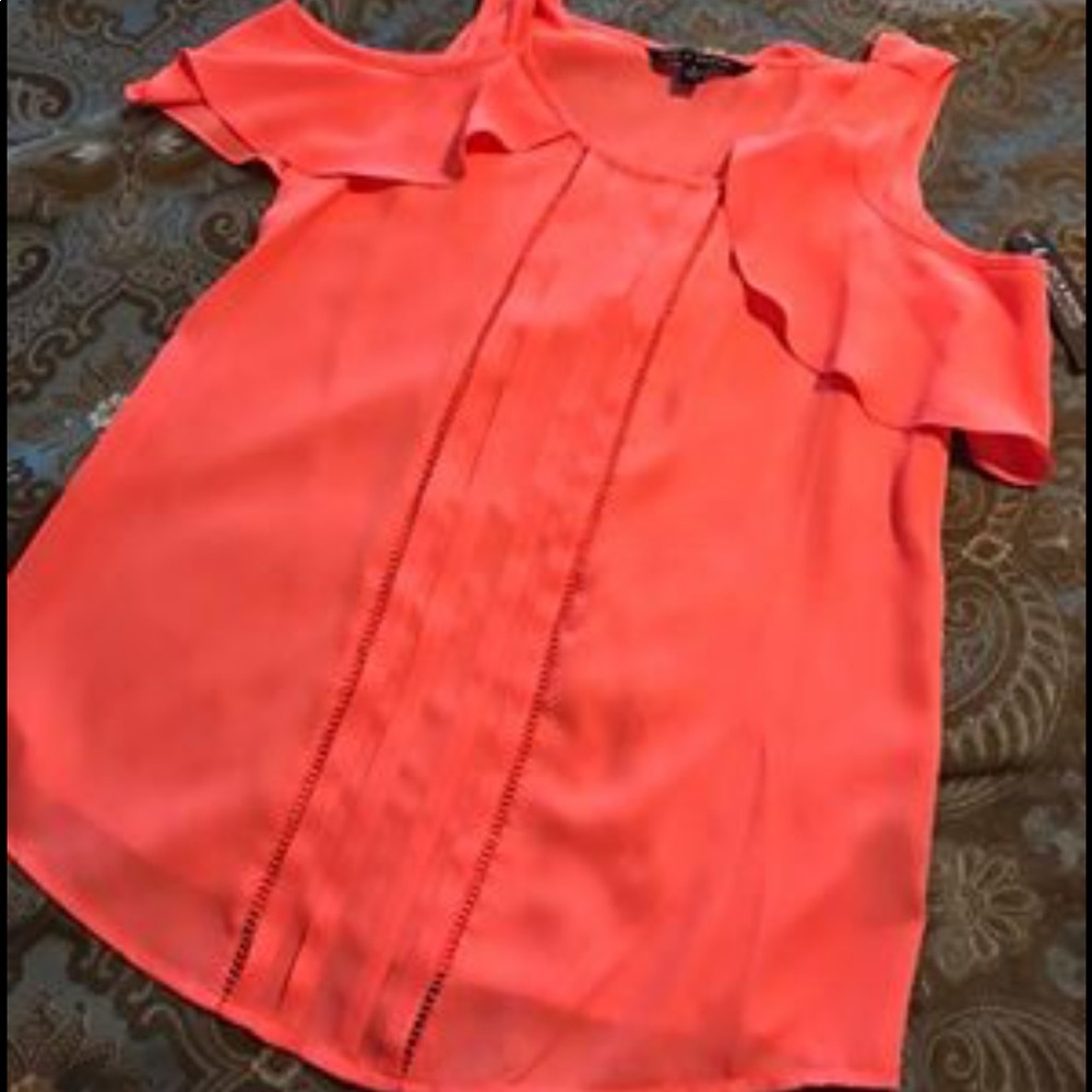 NWT Zac & Rachel Cold Shoulder Top